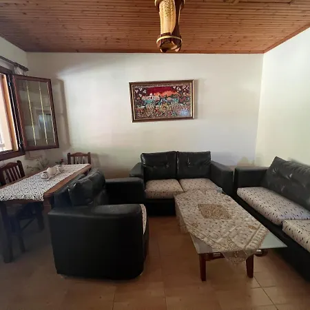Mecani Guesthouse Vlorë